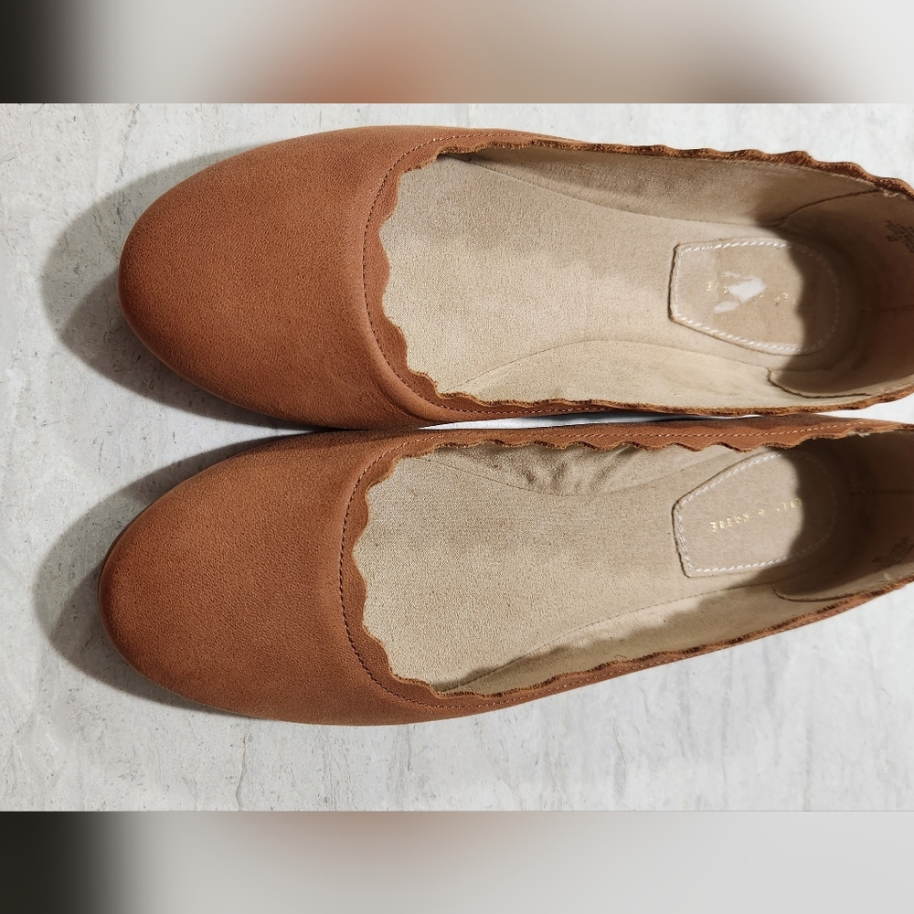 Ballet flats
